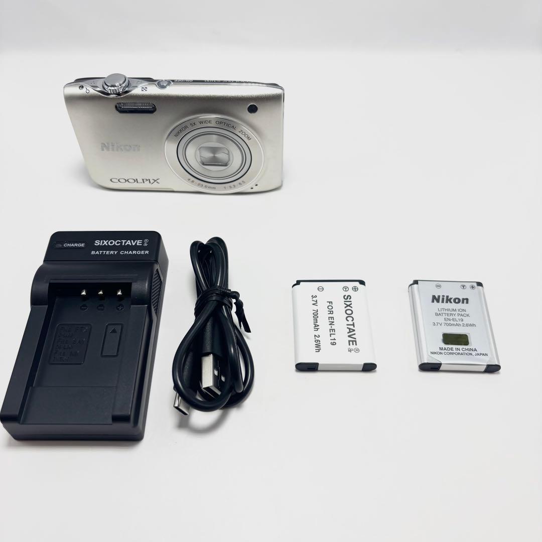 【極美品】Nikon COOLPIX S3100 シャンパンシルバー