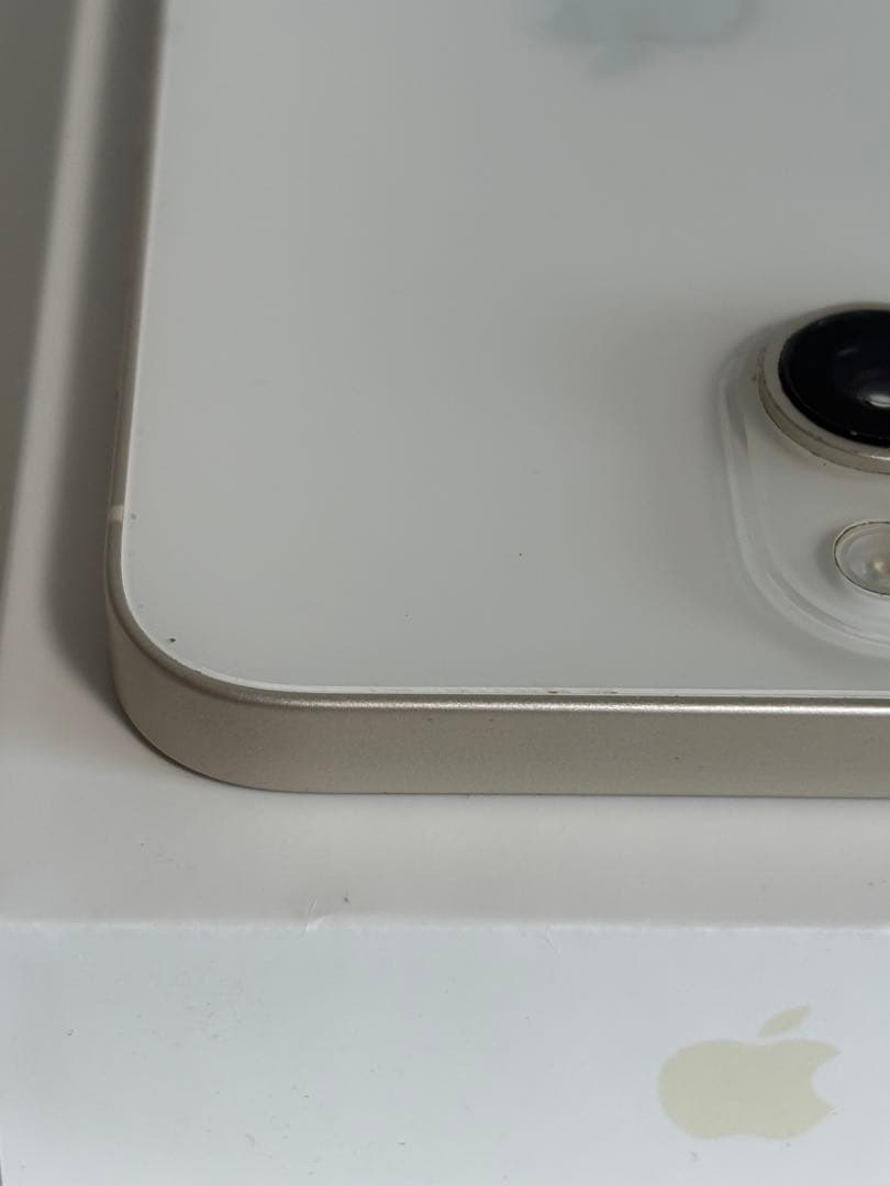 iPhone14 本体　ホワイト