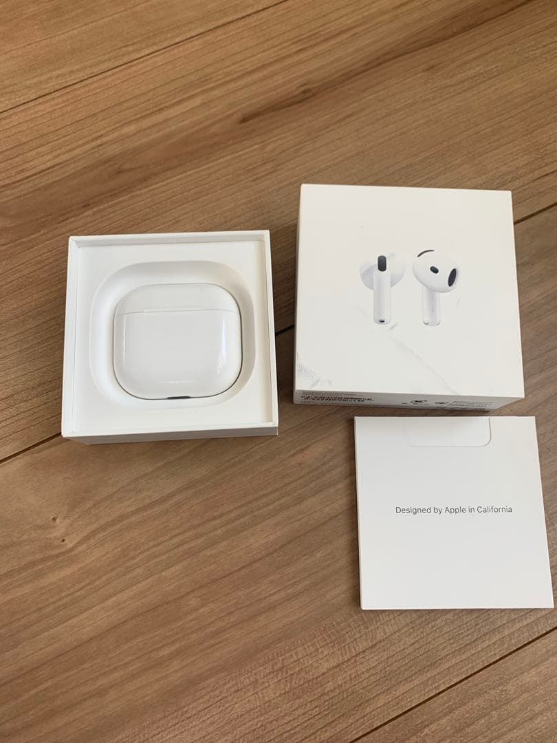 美品 アップル AirPods 4 MXP63J/A