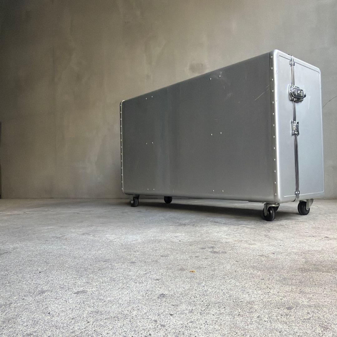 オールドヴィンテージ　アルミトランクケース　キャスター付き　鍵付き