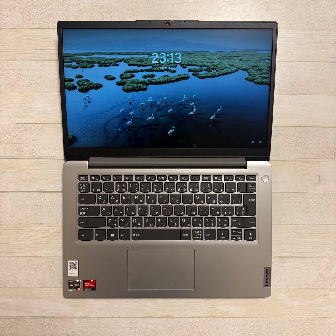 【ほぼ新品】ノートパソコン Lenovo IdeaPad Slim 170