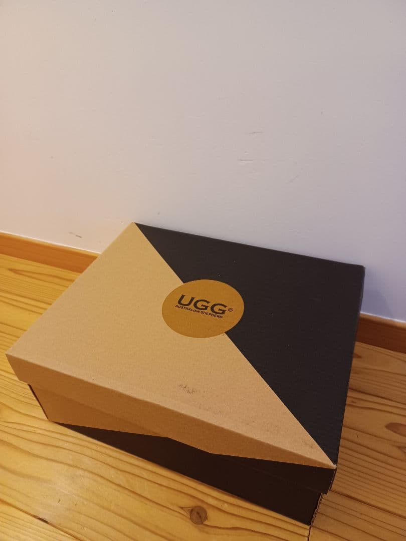 【新品未使用】UGG オーストラリアンシェパード　ショートブーツ