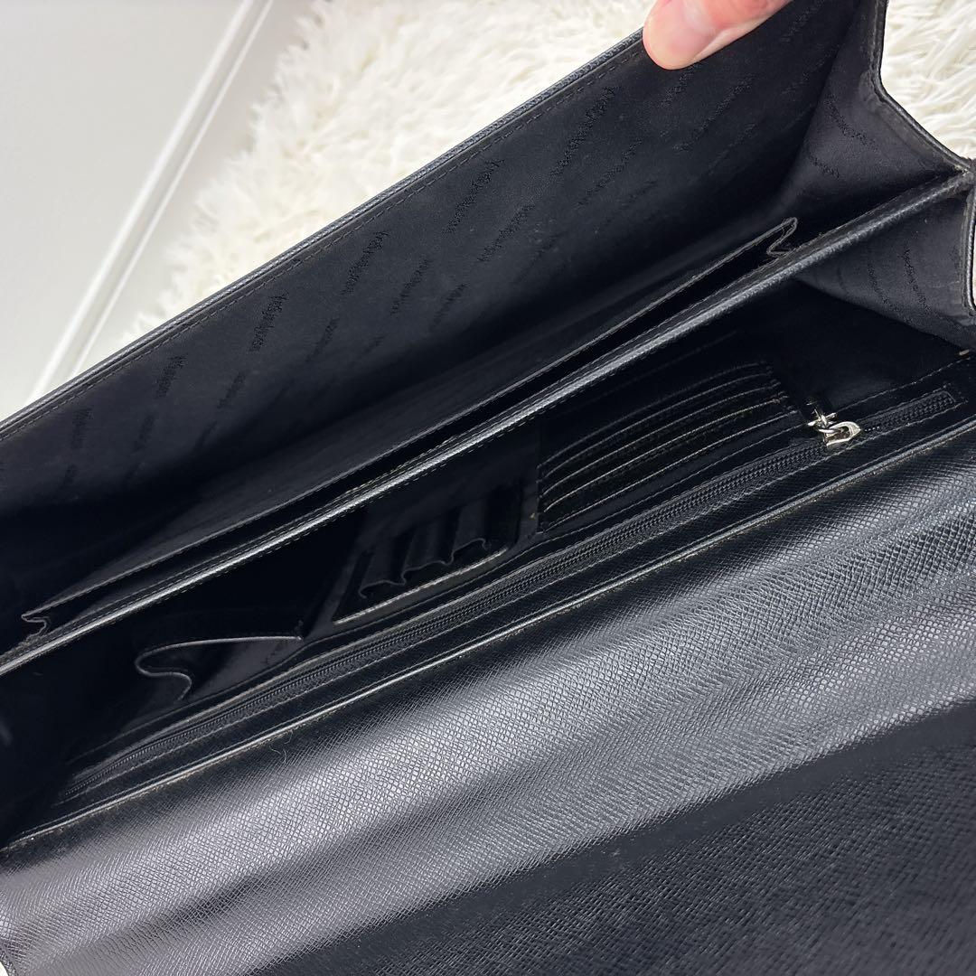 YSLイヴサンローラン ブリーフケース 黒 鍵付き フラップ オールレザー