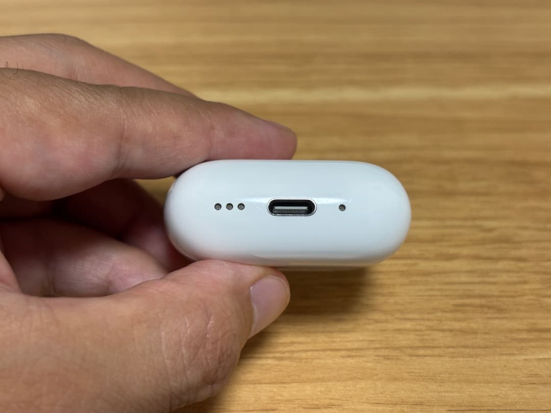 美品・完動品｜Apple AirPods 4 アクティブノイズキャンセリング