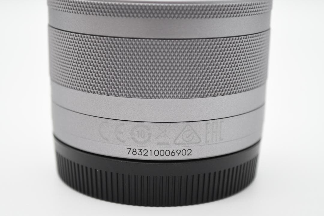 ★美品★ キヤノン EOS kiss M ホワイト＋EF-M 15-45mm