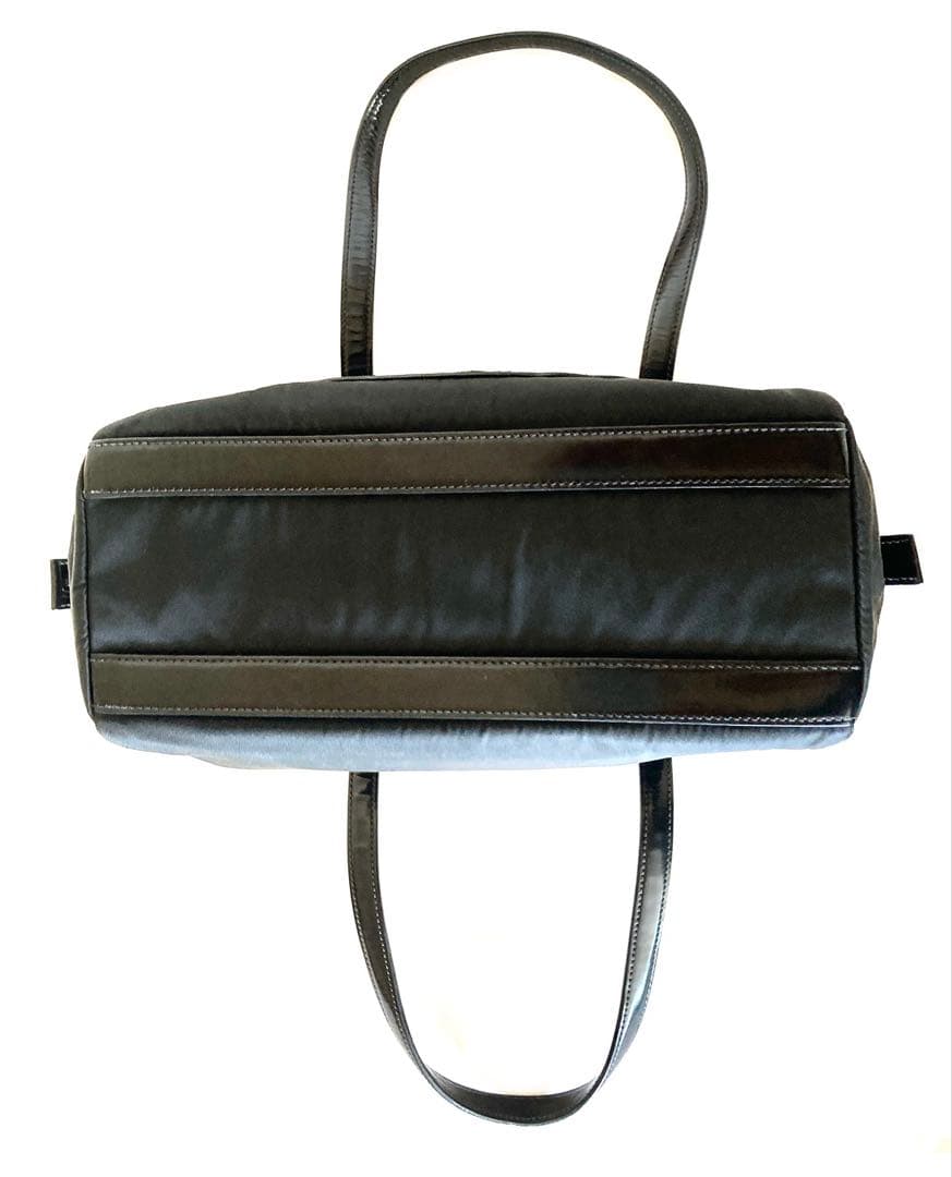 美品⭐︎PRADAナイロンショルダーバッグ