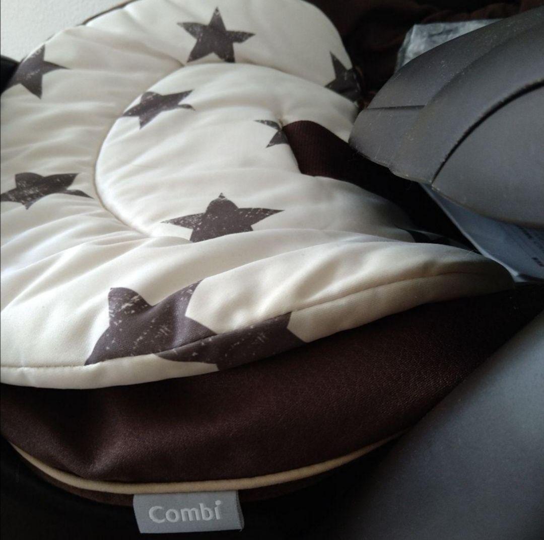 コンビ　ネムリラオート　 アカチャンホンポ限定モデル