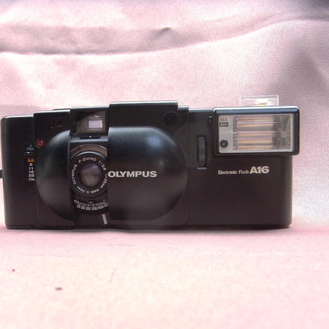 極美品　　オリンパス　XA　＋　A16