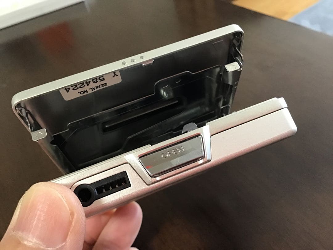 SONY MDウォークマン MZ-E33【動作確認済】made in Japan