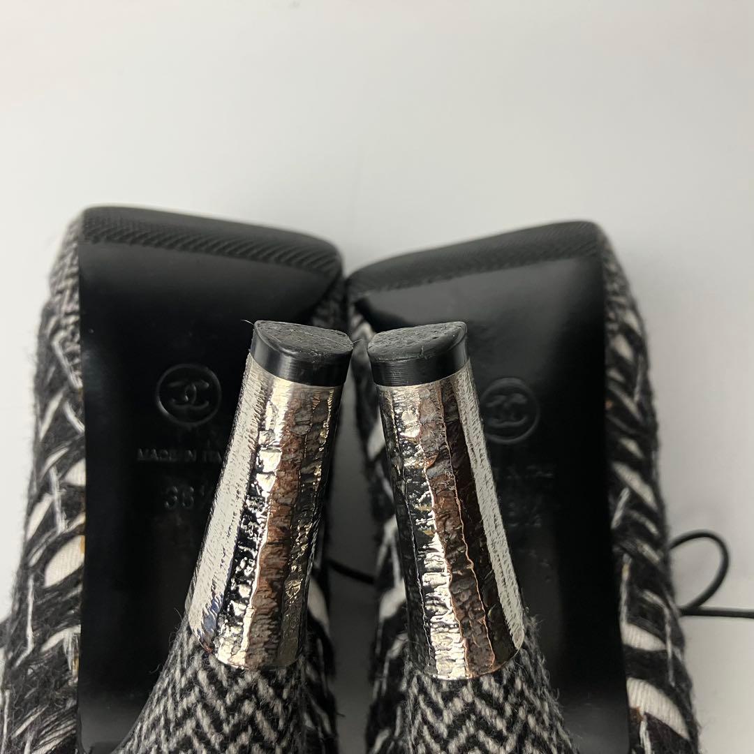 モっちゃんCHANEL ツイード　ココマーク　ブーティヘリンボーン23.5
