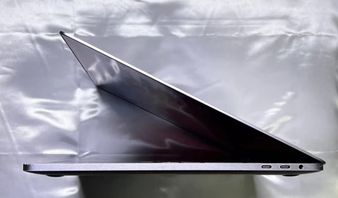 上位モデル♪〜MacBook Pro15-inch WinもOfficeも使える