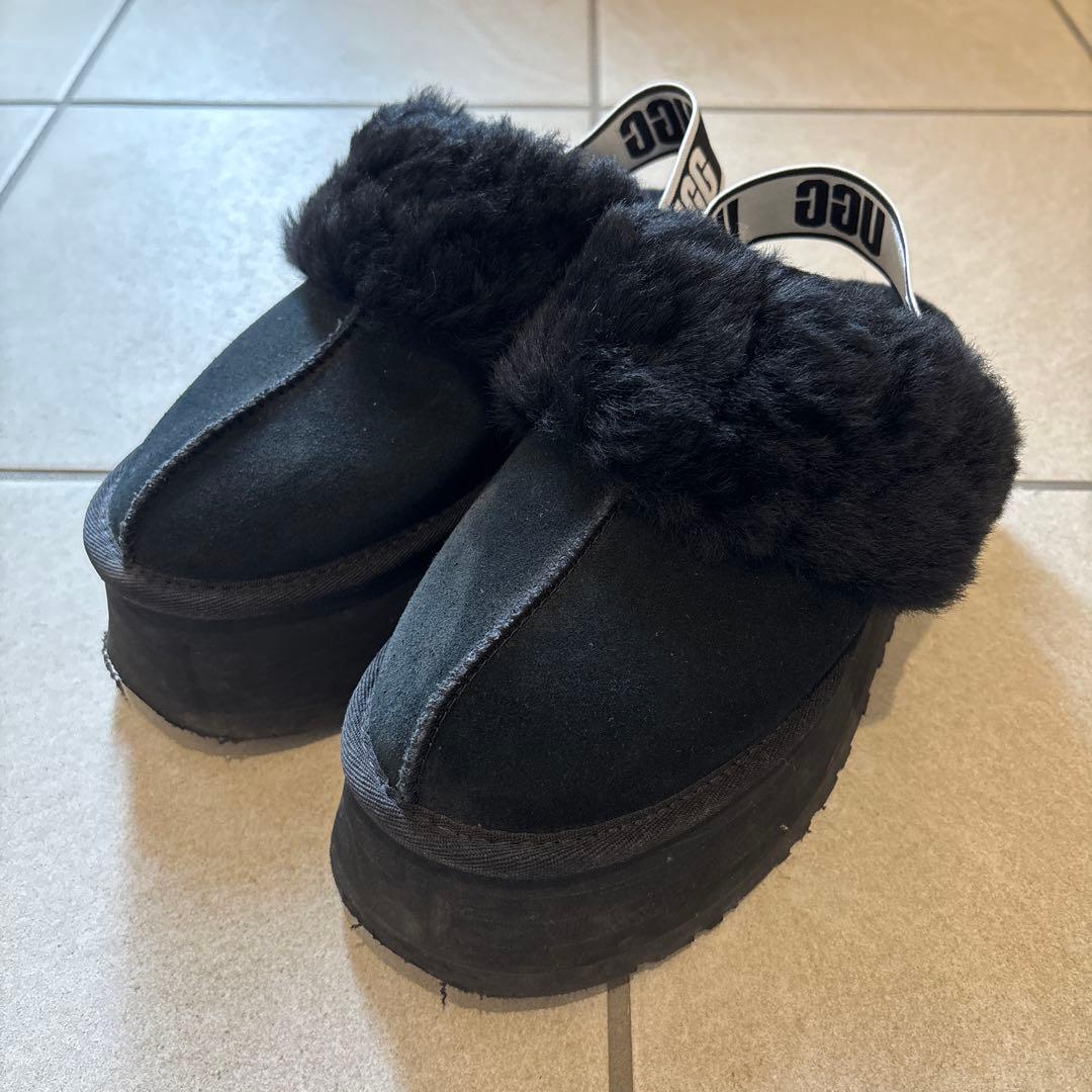UGG ブラック W FUNKETTE