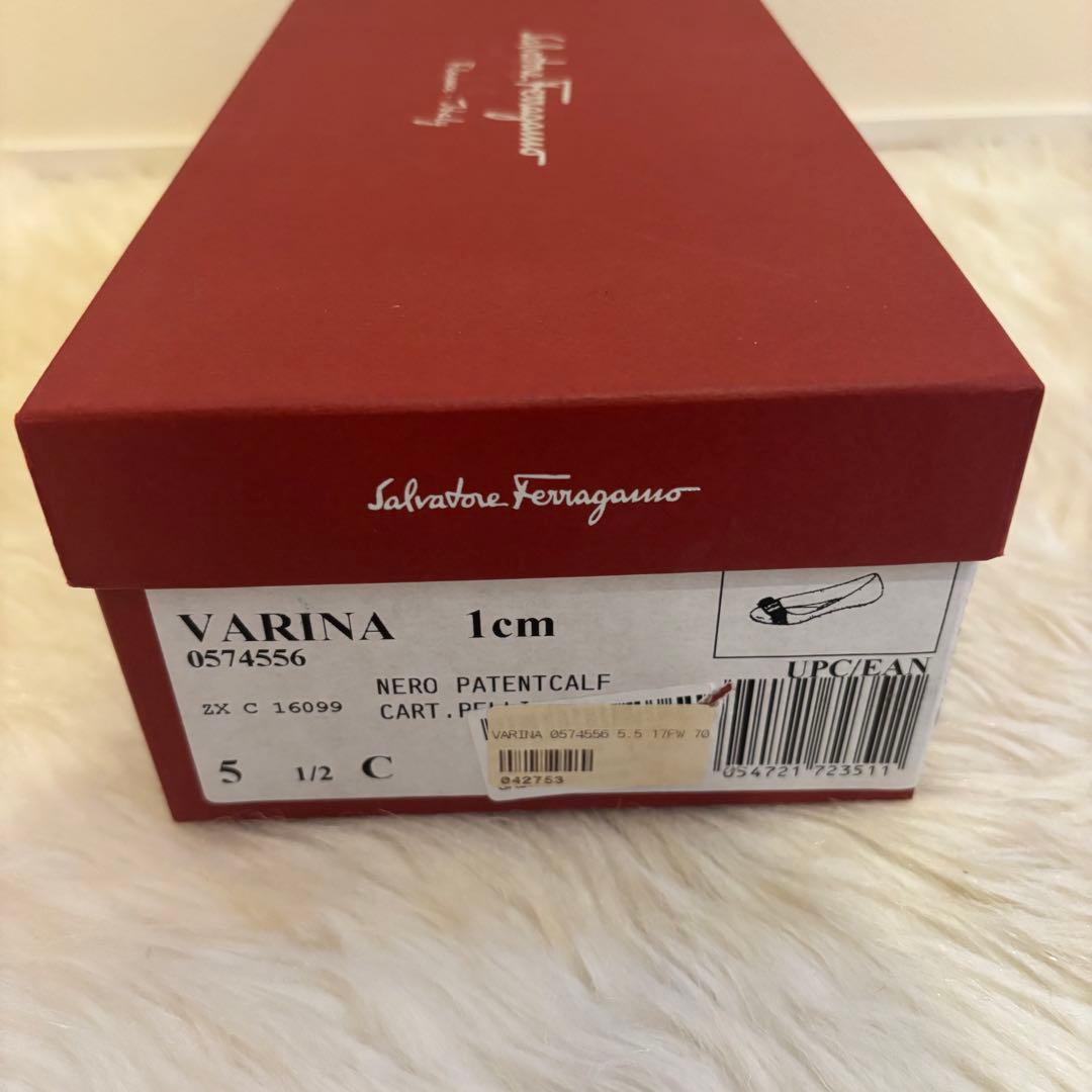 週末セール！Ferragamo フラットシューズ ヴァリナ ブラック