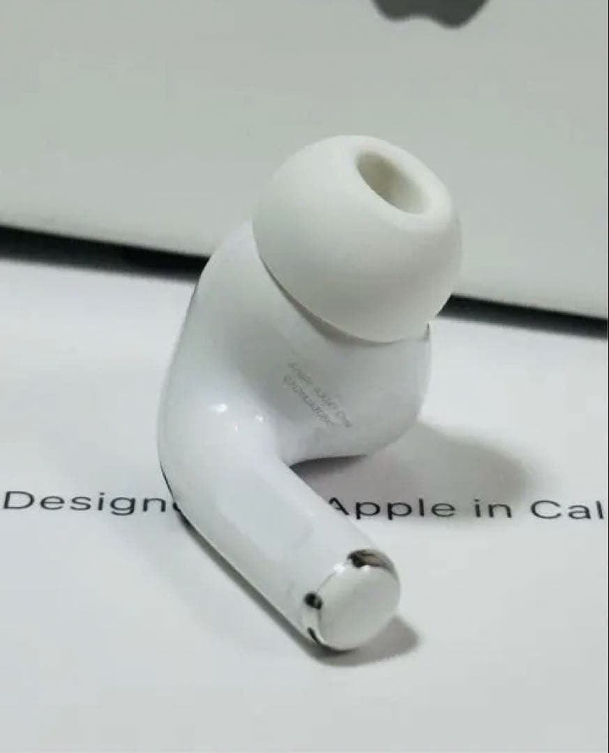 Apple社純正品 AirPods Pro 第2世代 右耳のみ　USB-C