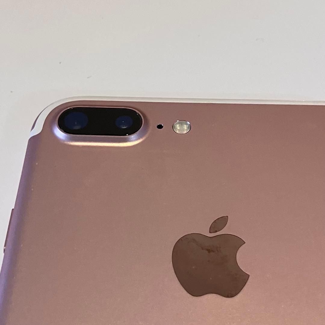 ☺︎にこにこ☺︎【バッテリー新品】iPhone 7 Plus 本体