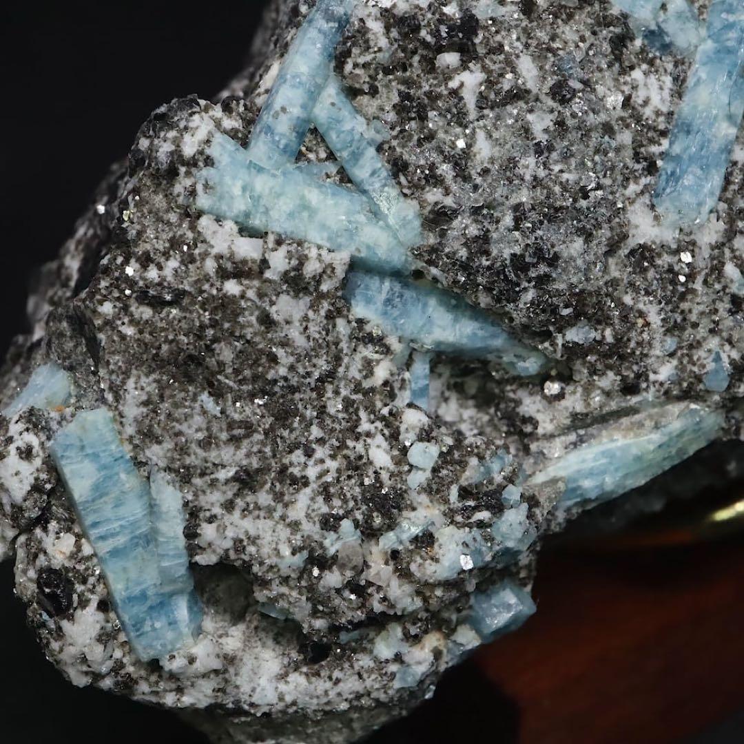 自主採掘！アクアマリン カリフォルニア産 550.5g AQ332 原石　天然石