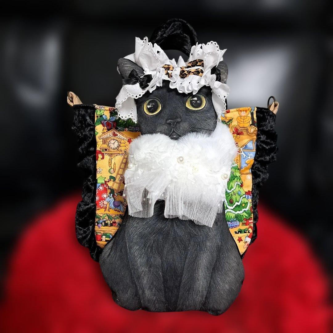 さ*ー様 コヤンイサムチョン♥️皆マフラーはしましたか❓キャー虎猫の尻尾をつけて