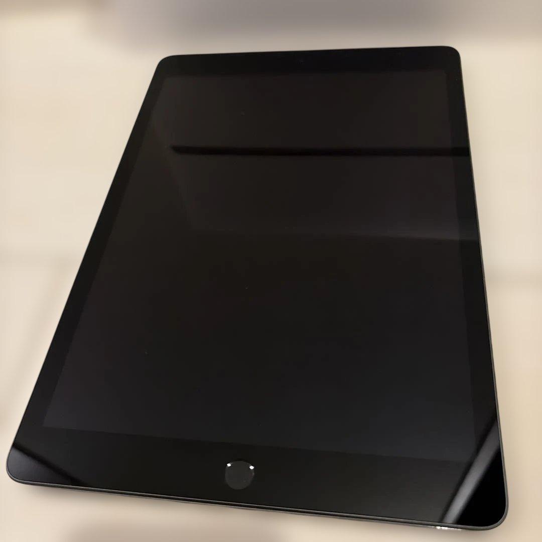 iPad 本体 第8世代