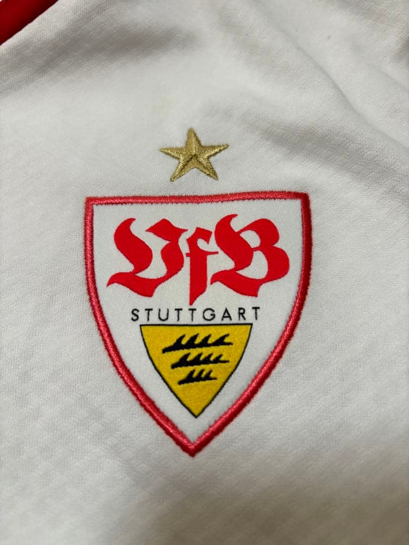 シュトゥットガルト　岡崎慎司選手　プーマ　ユニフォーム