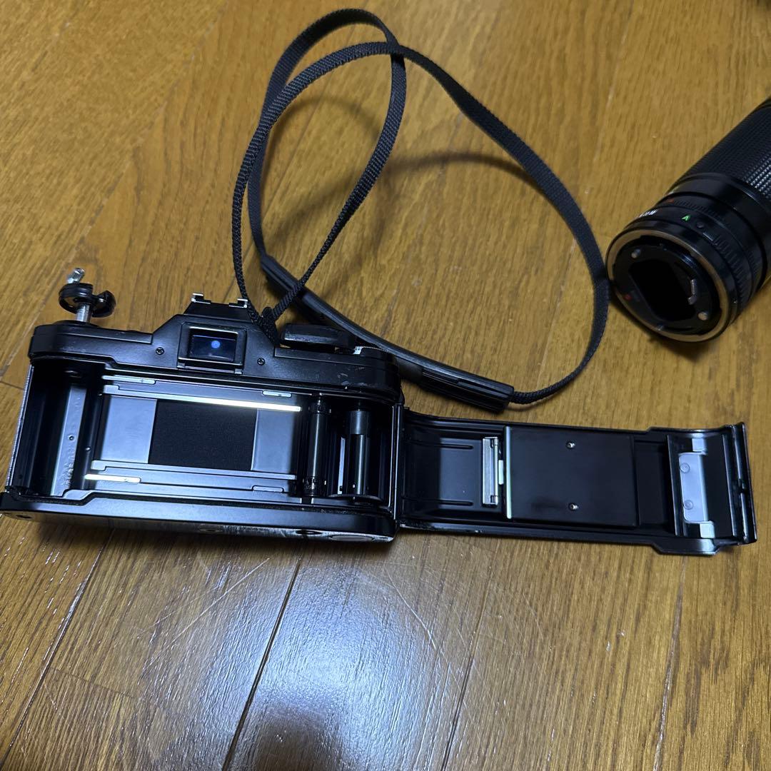 Canon AE-1 FD50mm f1.4とFD100-200mm f5.6