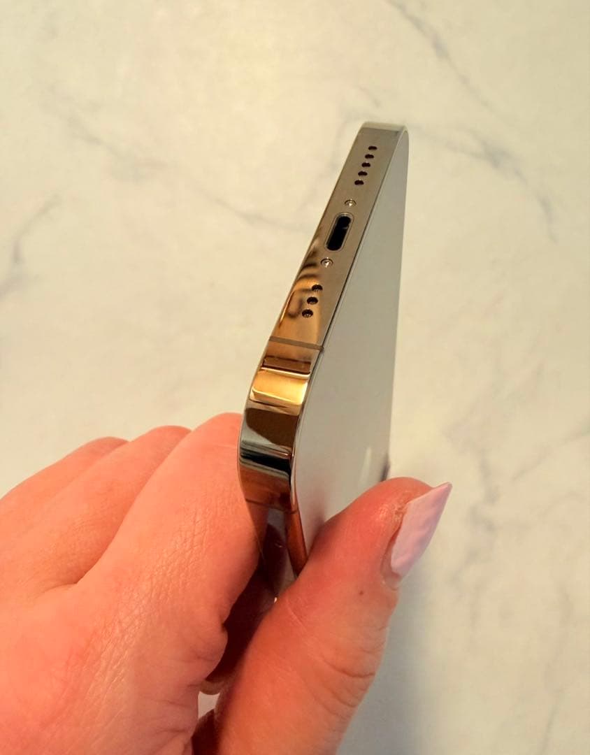 Apple iPhone 12 pro 【美品】256G バッテリー新品