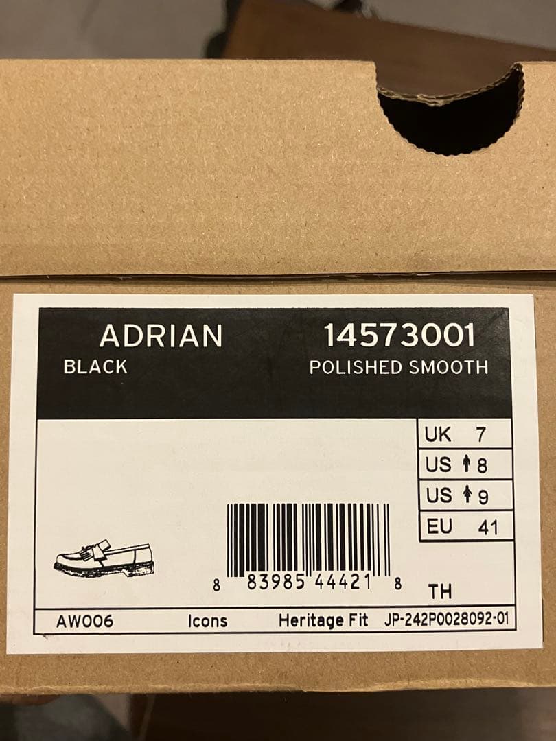 Dr. Martens タッセルローファー　Adrian