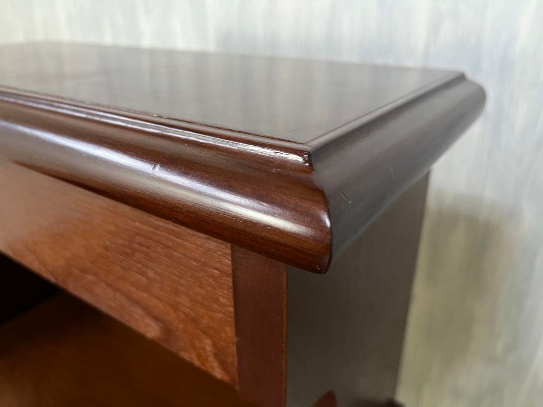 フランスベッド社製　ナイトテーブル