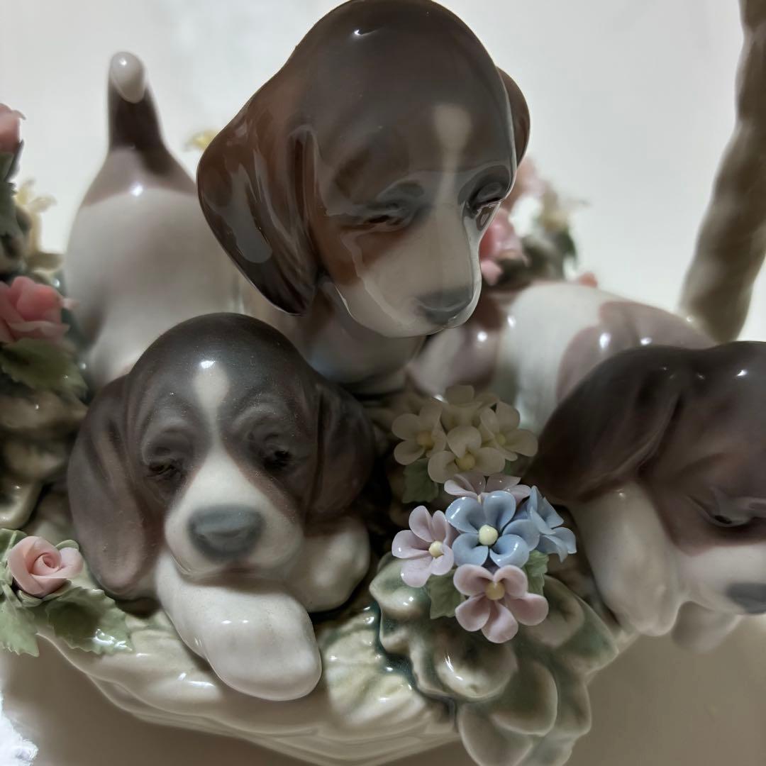 【12/10限定価格】【リヤドロ】子犬と花バスケット 1441