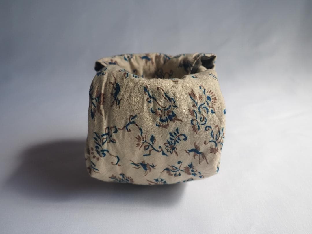 9代樂了入造『黒筒茶碗』銘：三番叟 藪内竹翠紹智御書付（共箱）