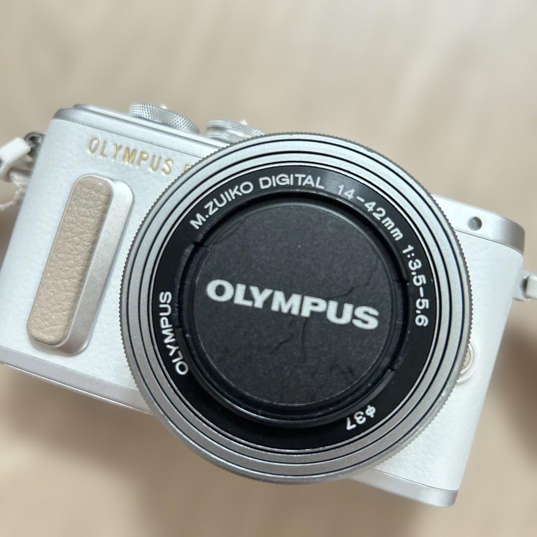 OLYMPUS PEN E-PL8 ホワイト　ダブルズームキット