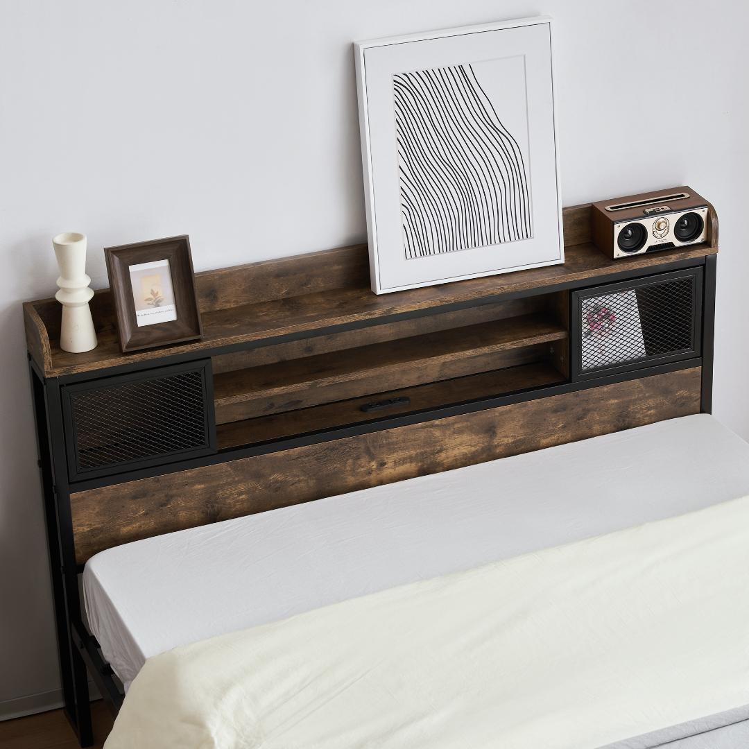 数量限定セール！売切ゴメンSD・セミダブル　ベッドフレーム・コンセント付き