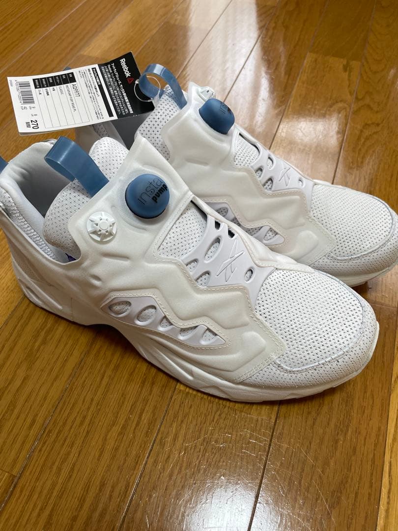 リーボックポンプフューリー　未使用　白色27cm