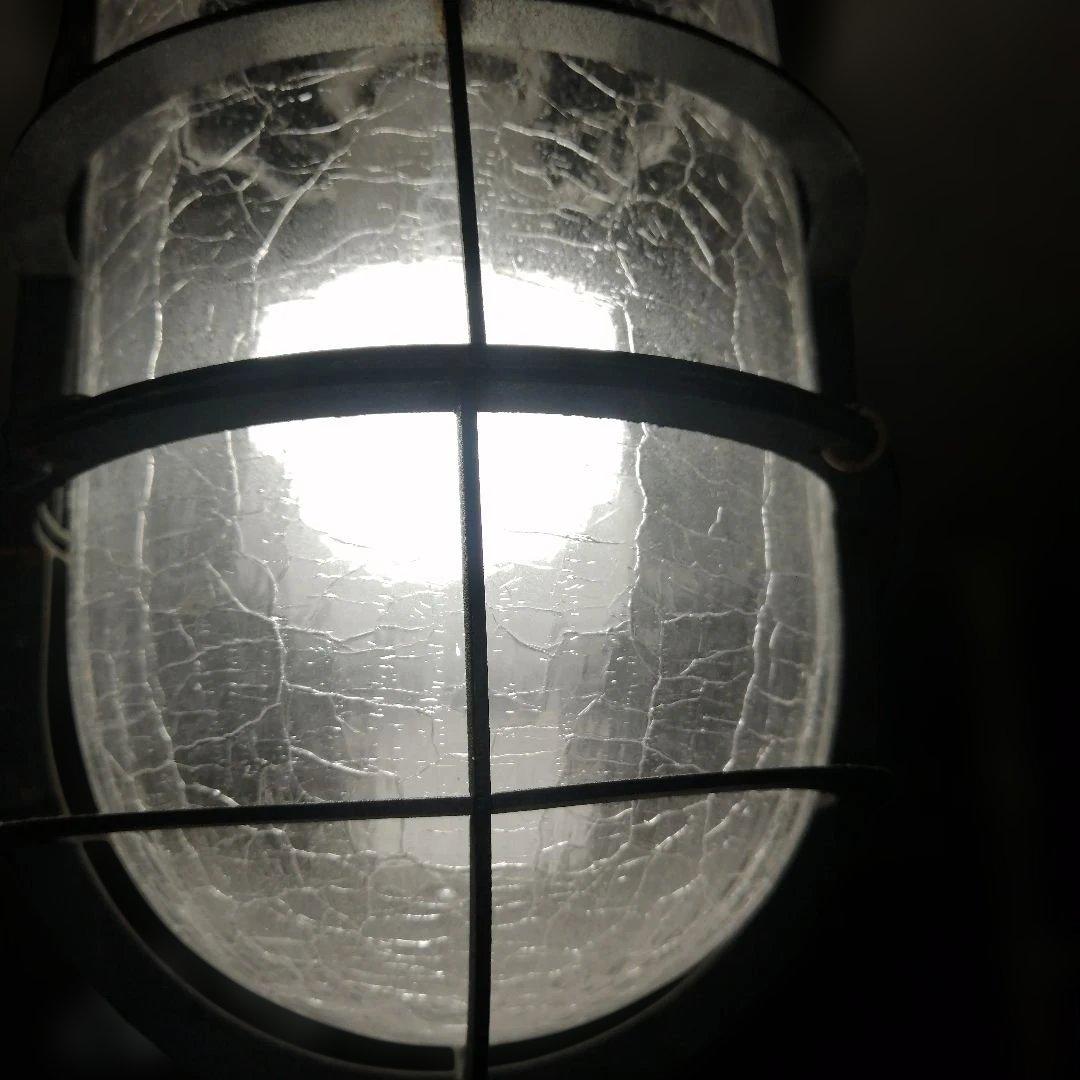factory　船内レトロなアイアン×クラックガラスのシーリングライト　中古