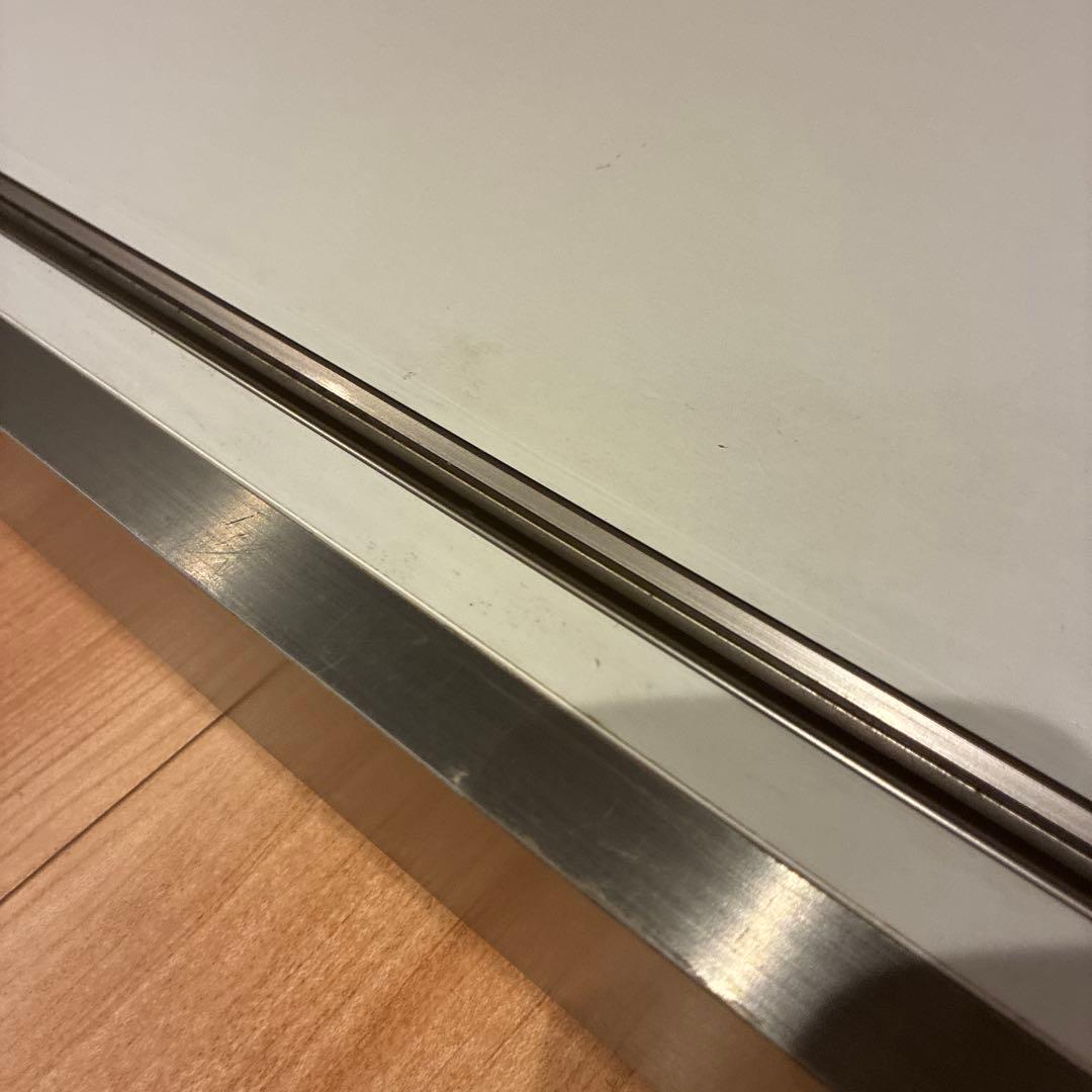 AYANOホワイト木製食器棚 スライド扉付き