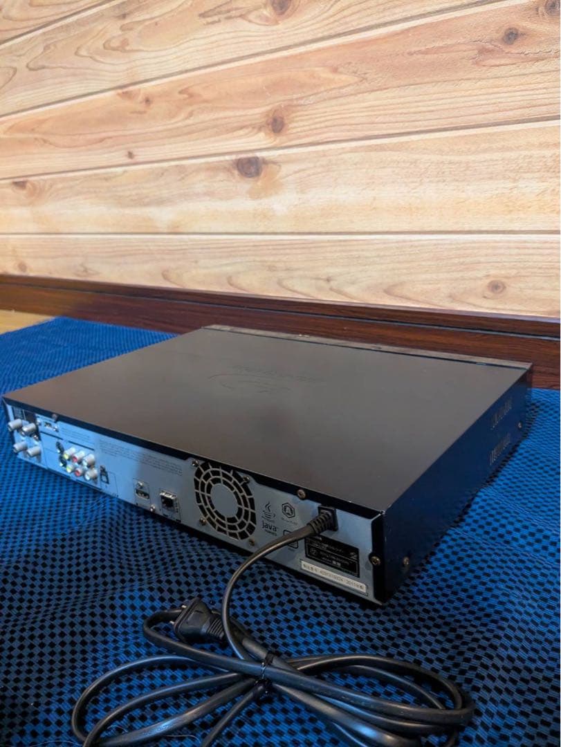 TOSHIBA 東芝 REGZA ブルーレイレコーダー 2TB リモコン付き