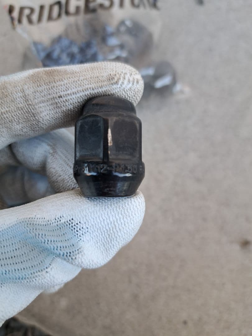 スタッドレスタイヤ265 65 R17&ホイール４本セット