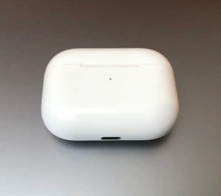 Apple AirPods Pro（アップルエアポッツプロ）
