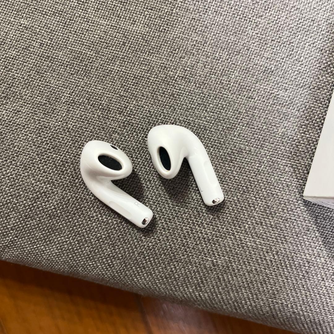 AirPods4 ノイキャンなし　充電ケース以外