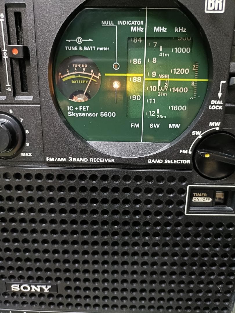 d*7様 SONY ICF-5600 スカイセンサー　ソニー　昭和レトロ
