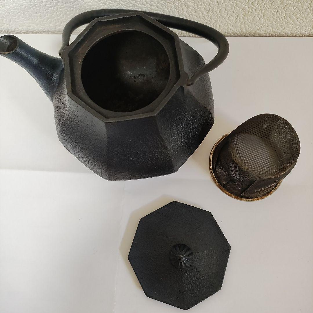 八角形 鋳鉄 鉄瓶 つまみ付き（南部鉄器）
