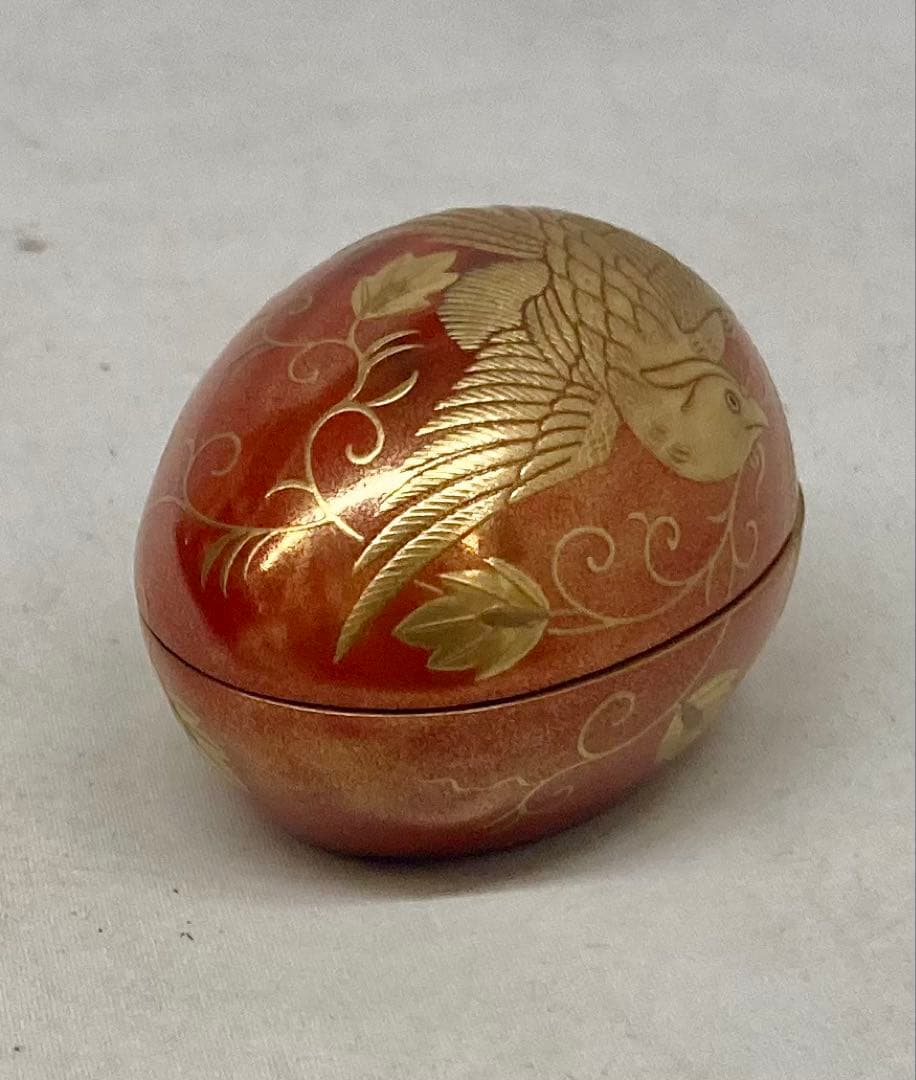 B553b「鳳凰 香合」他喜翁作　共箱　朱漆塗　金蒔絵　金梨地　畦地他喜男