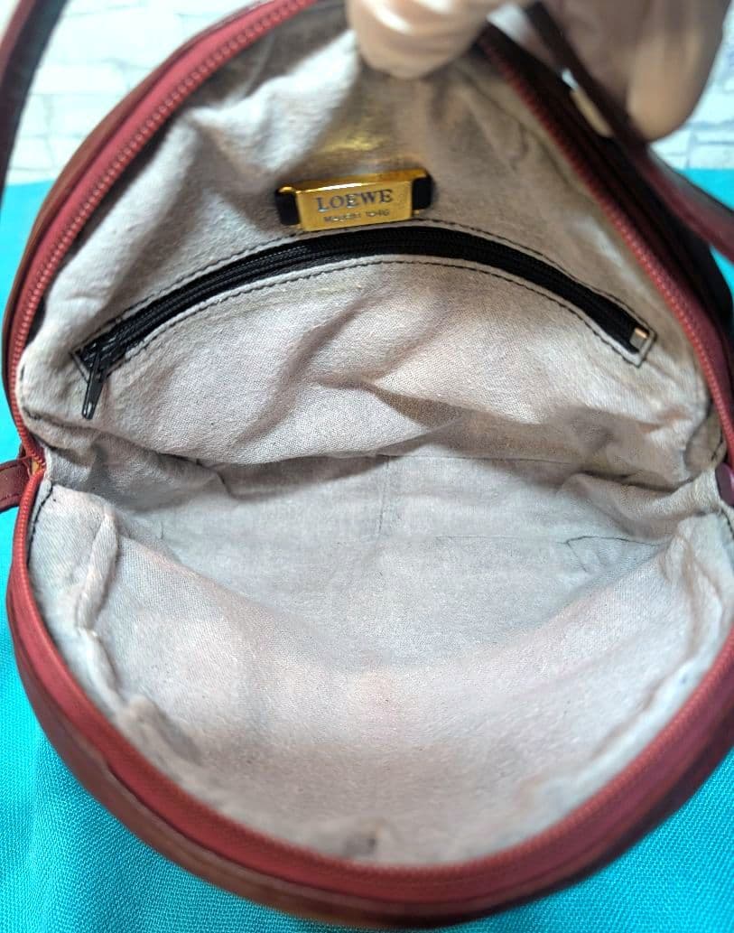 ♥ルンルン♥✨美品✨　ロエベ　ショルダーバッグ　ナッパレザー　アナグラム