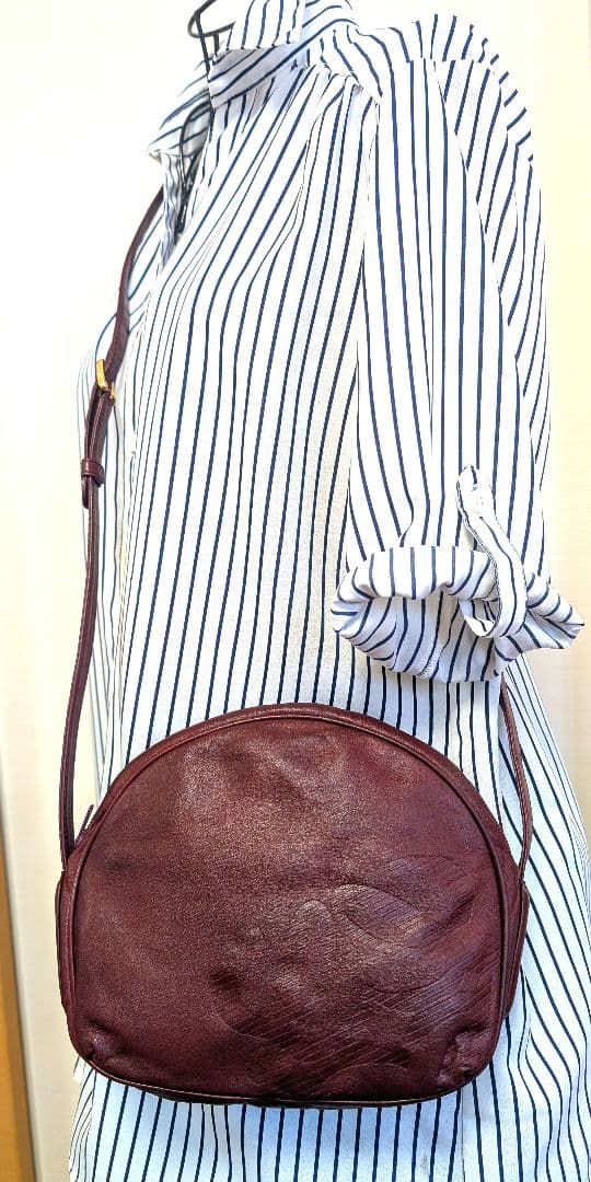 ♥ルンルン♥✨美品✨　ロエベ　ショルダーバッグ　ナッパレザー　アナグラム