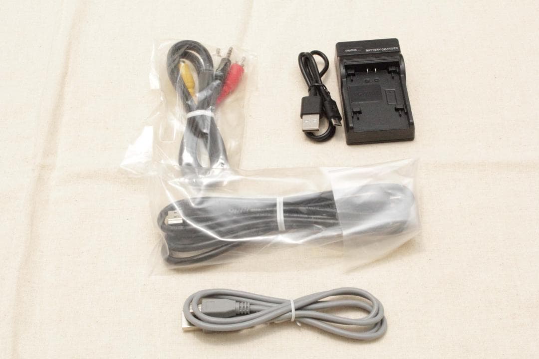 JVC GZ-E290-R　ビデオカメラ