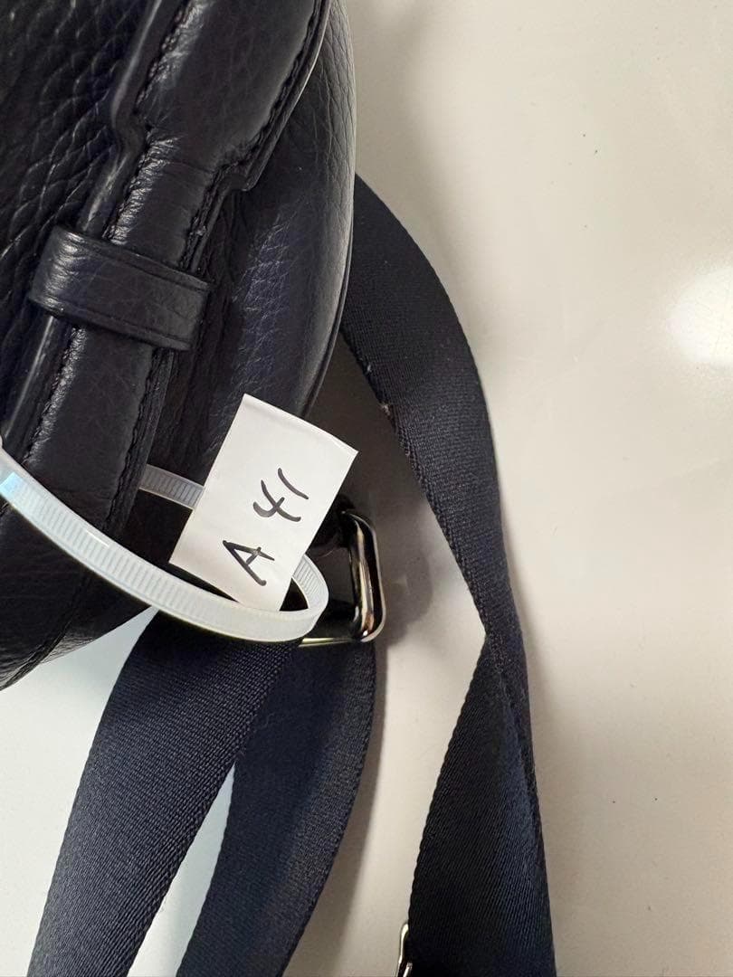 専用極美品　コーチ　ワンショルダーボディバッグ　ネイビー　レザー　ロゴワッペン