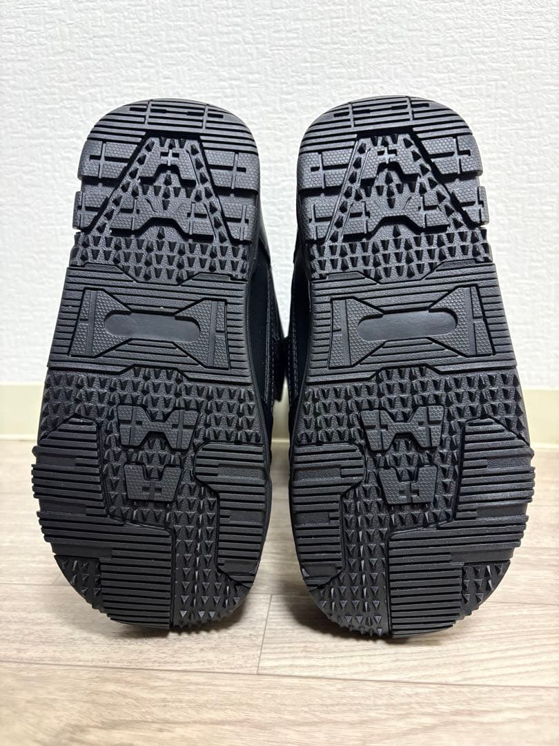 23cm キスマーク　kissmark ブラック　スノボ　ブーツ　レディース