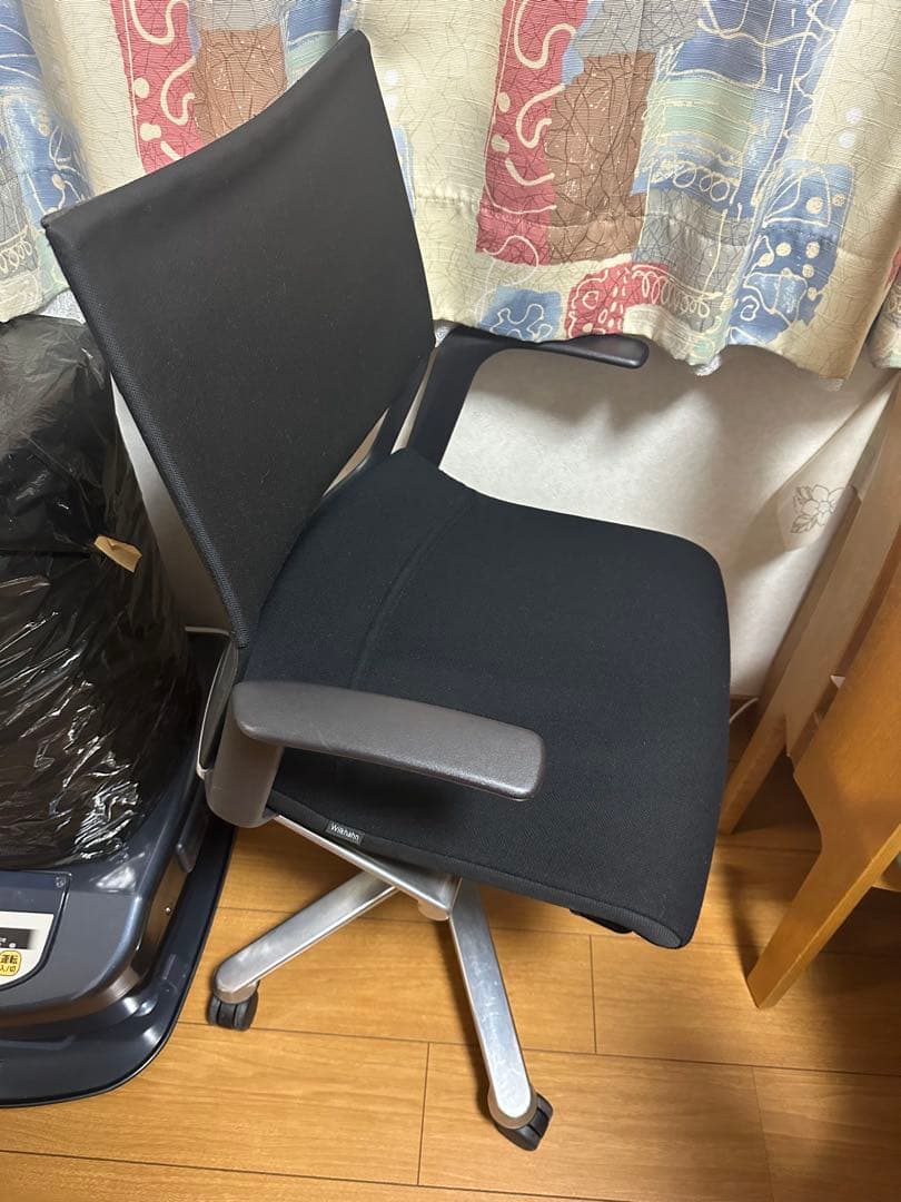 ウィルクハーン　モダス　オフィスチェア　布張りタイプ　送料無料