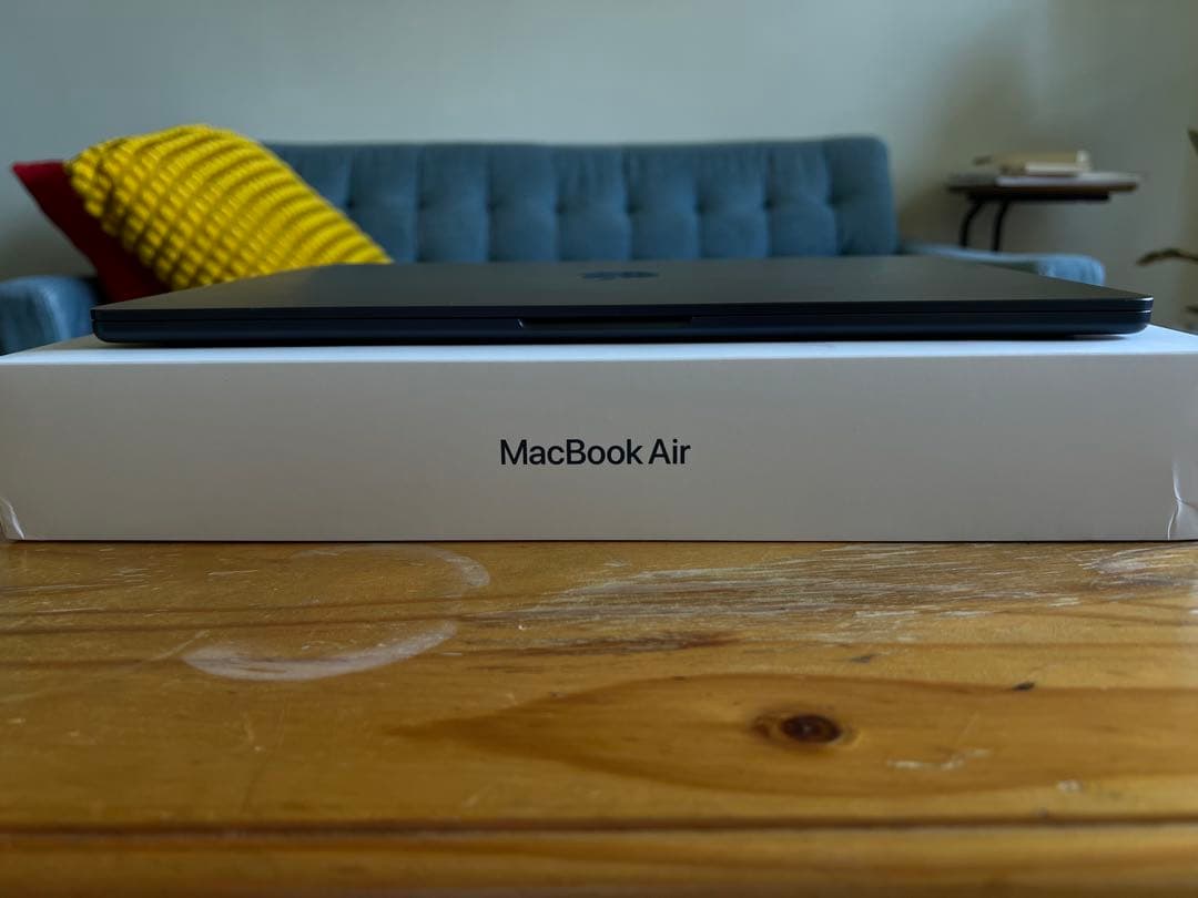 apple MacBook Air 15インチ　M2　ミッドナイト