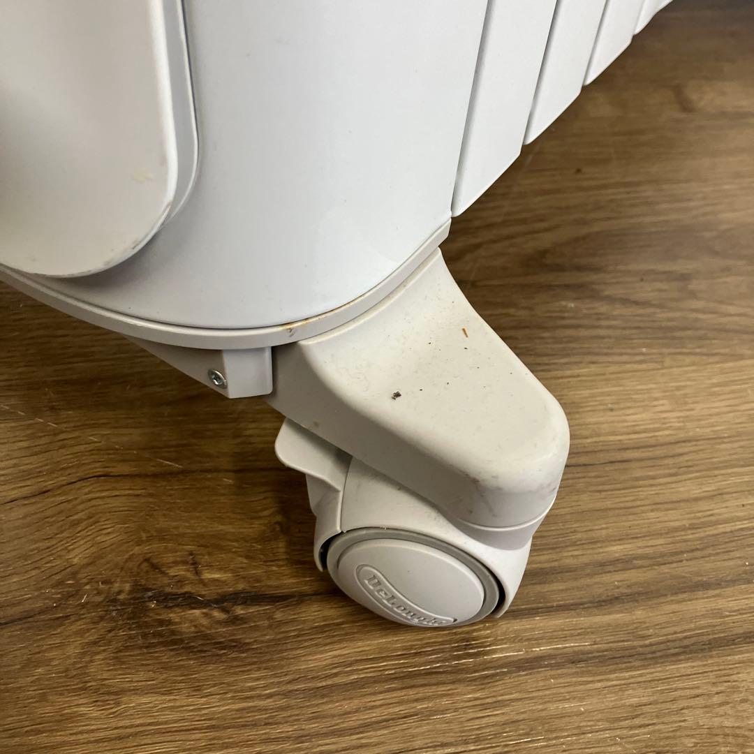 B-壁 デロンギ ベルカルド オイルヒーター 10〜13畳用 家電 ホワイト