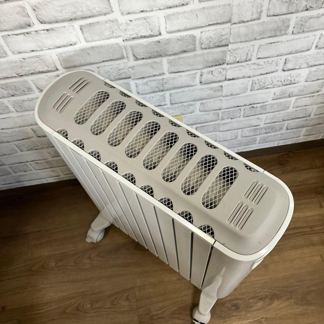 B-壁 デロンギ ベルカルド オイルヒーター 10〜13畳用 家電 ホワイト